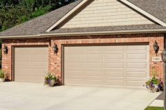 chi-long-raised-panel-garage-door-0001