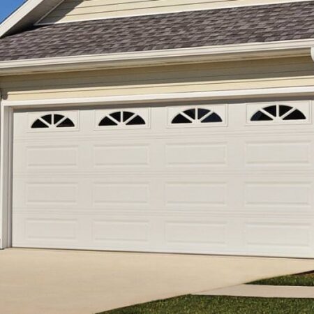 chi-long-raised-panel-garage-door-0003